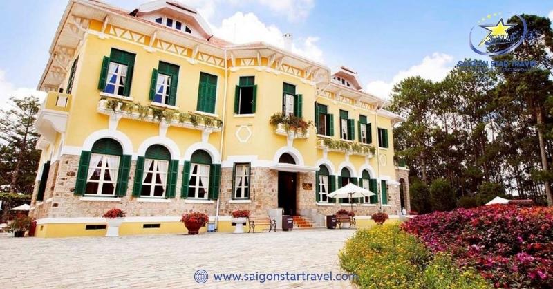 Dinh Bảo Đại - Vẻ Đẹp Hoàng Gia Kiến Trúc Pháp Giữa Đà Lạt | Saigon Star Travel Dinh Bảo Đại là nơi vua Bảo Đại sống, sinh hoạt và làm việc