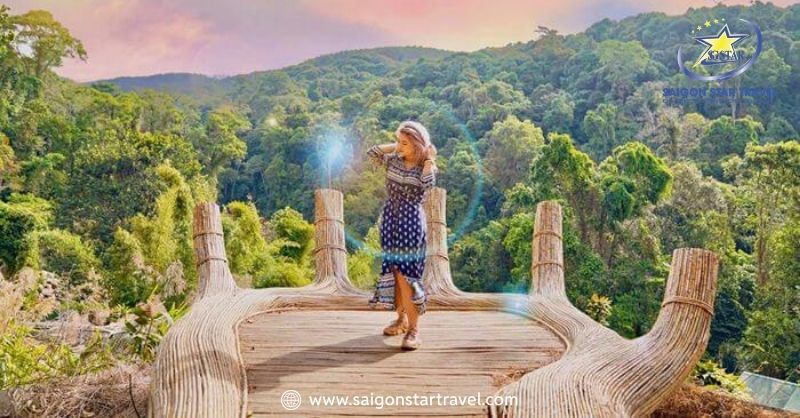 Làng Bình An Đà Lạt - Review Từ A-Z Về Ốc Đảo Cổ Tích | Saigon Star Travel Hoa Sơn Điền Trang – Bàn Tay Phật Khổng Lồ Giữa Đà Lạt