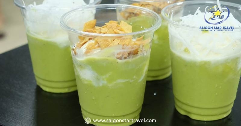 Top Những Món Ăn Vặt Đà Lạt Không Thể Bỏ Qua | Saigon Star Travel Kem bơ với vị beo béo, ngọt ngọt và thơm ngon của những trái mơ