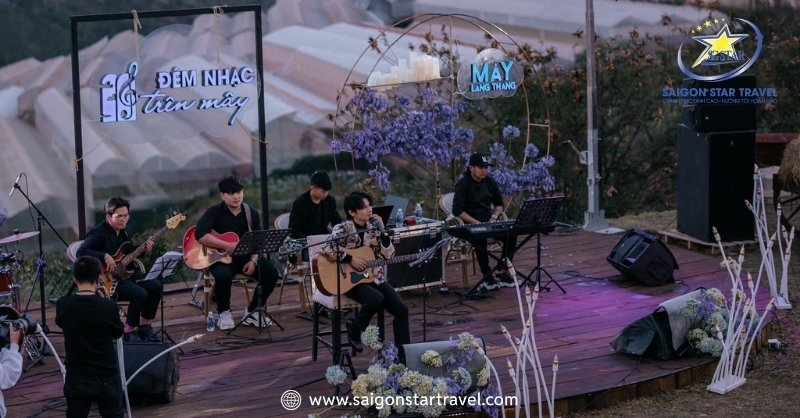 Nhà thờ Domaine De Marie – Kiến Trúc Châu Âu Tại Đà Lạt | Saigon Star Travel Thưởng thức âm nhạc tại Mây Lang Thang