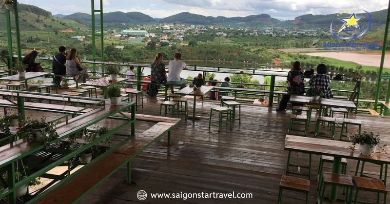 Đà Lạt Tháng 6 - Khám Phá Thành Phố Lãng Mạn Mùa Mưa | Saigon Star Travel Mê Linh Cafe - nơi dừng chân lý tưởng cho ngày mưa (thời tiết tháng 6 ở Đà Lạt)