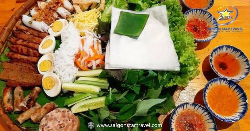 Đặc sản Đà Lạt - Hương Vị Riêng Của Thành Phố Ngàn Hoa | Saigon Star Travel Nem nướng Bà Hùng ngon mà ai cũng muốn thử