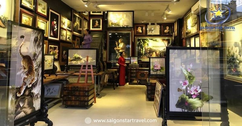 XQ Đà Lạt Sử Quán - Ngôi Làng Tranh Thêu Mê Mẩn Du Khách | Saigon Star Travel Ngôi Nhà XQ – Điểm Đến Của Những Tâm Hồn Yêu Nghệ Thuật