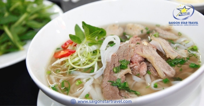 Những Địa Điểm Ăn Sáng Đà Lạt Nhất Định Phải Thử | Saigon Star Travel Phở Hiếu là một trong những điểm ăn sáng ở Đà Lạt