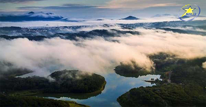 Top 10+ Địa Điểm Săn Mây Đà Lạt View Cực Đẹp | Saigon Star Travel Cảnh quan nhìn từ Đồi Pinhatt