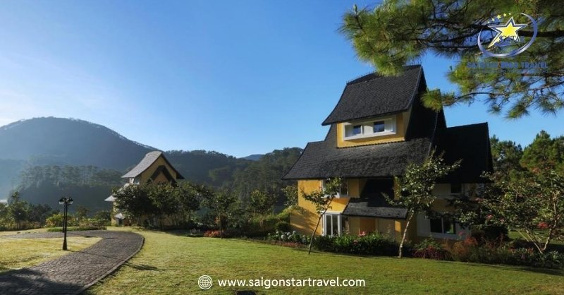 Làng Bình An Đà Lạt - Review Từ A-Z Về Ốc Đảo Cổ Tích | Saigon Star Travel Làng du lịch Bình An nằm giữa rừng thông xanh mướt và bên hồ Tuyền Lâm thơ mộng