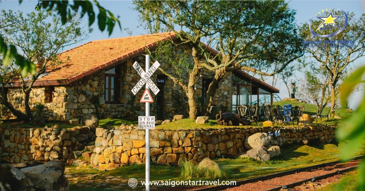Trạm Ký Ức Đà Lạt - Một Châu Âu Tuyệt Đẹp và Yên Bình giữa lòng Thành Phố