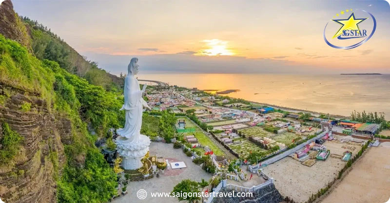 Chiêm bái Chùa Đục – Quan Âm Đài tour đảo Lý Sơn 3 ngày 2 đêm