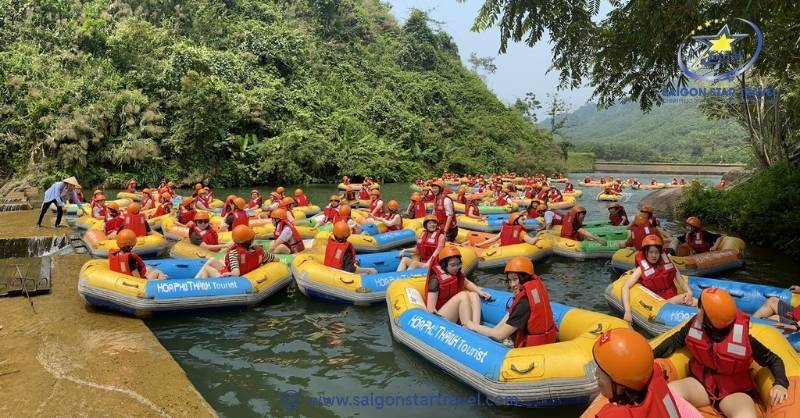 Thích thú với cảm giác mạnh tại khu trượt thác Hòa Phú Thành
