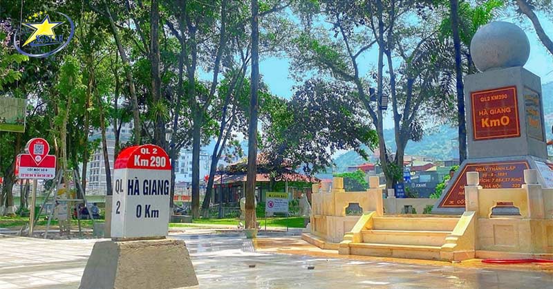 Check-in Cột mốc Km0 Hà Giang