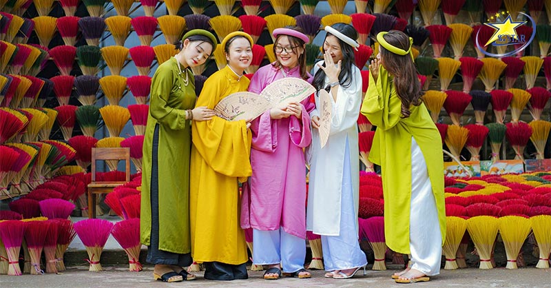 Check-in Cổ phục tại Làng Hương Xứ Huế