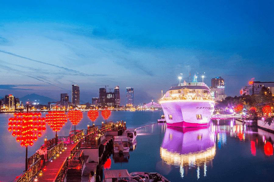 Tour du lịch Huế - Đà Nẵng - Hội An chinh phục đường di sản miền Trung | Saigon Star Travel Du-lich-Hue-Da-nang-Hoi-an-2