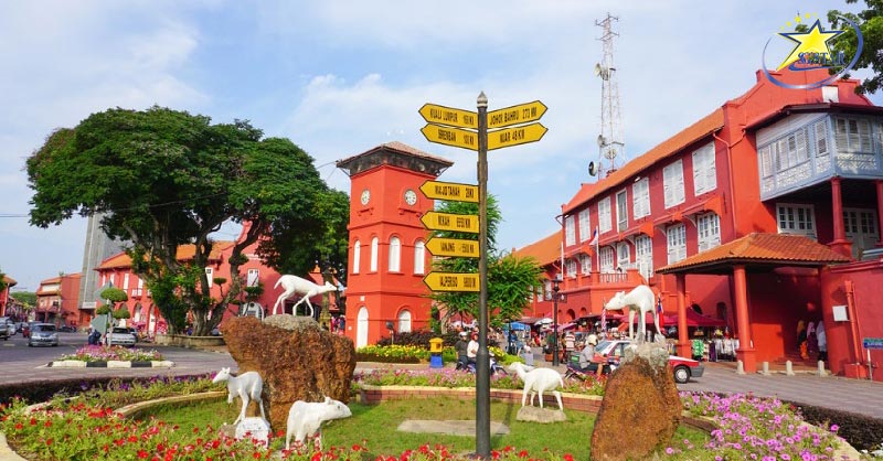 Tour Du Lịch Tết Singapore Malaysia 5 Ngày 4 Đêm - 1 Hành Trình 2 Quốc Gia | Saigon Star Travel Thoả thích khám phá và check-in tại Quảng trường Hà Lan - Phố cổ Malakka