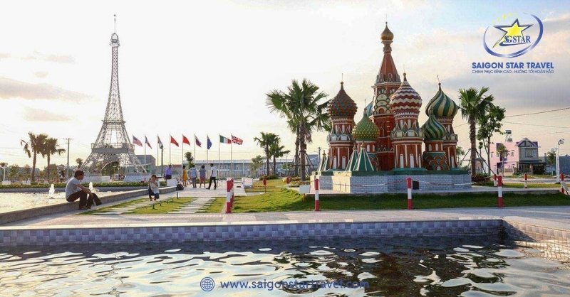 Tham quan chụp ảnh tại Công viên 7 kỳ quan