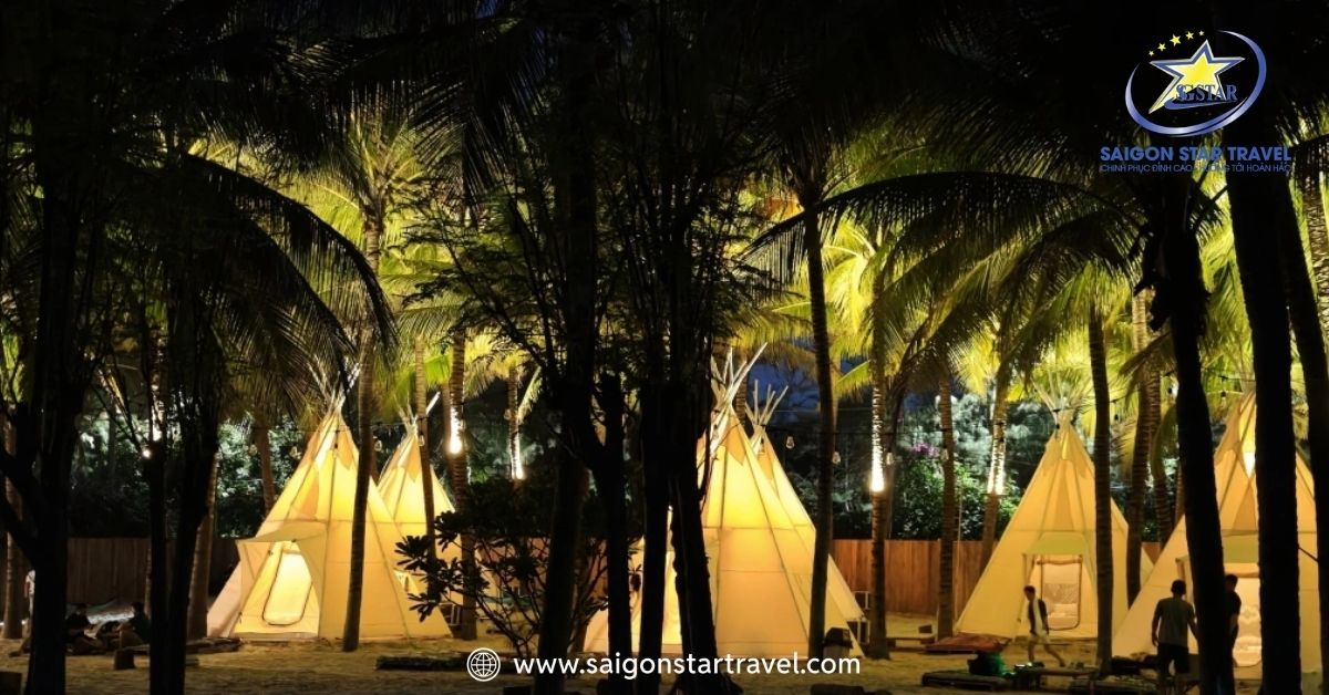 Một góc khuôn viên cắm trại ở Tropical Eglamping Mũi Né