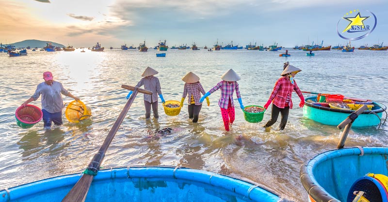 Buổi sớm thường nhật của người dân tại Mũi Né