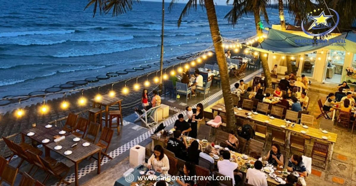 Ăn hải sản tại bờ kè Nguyễn Đình Chiểu