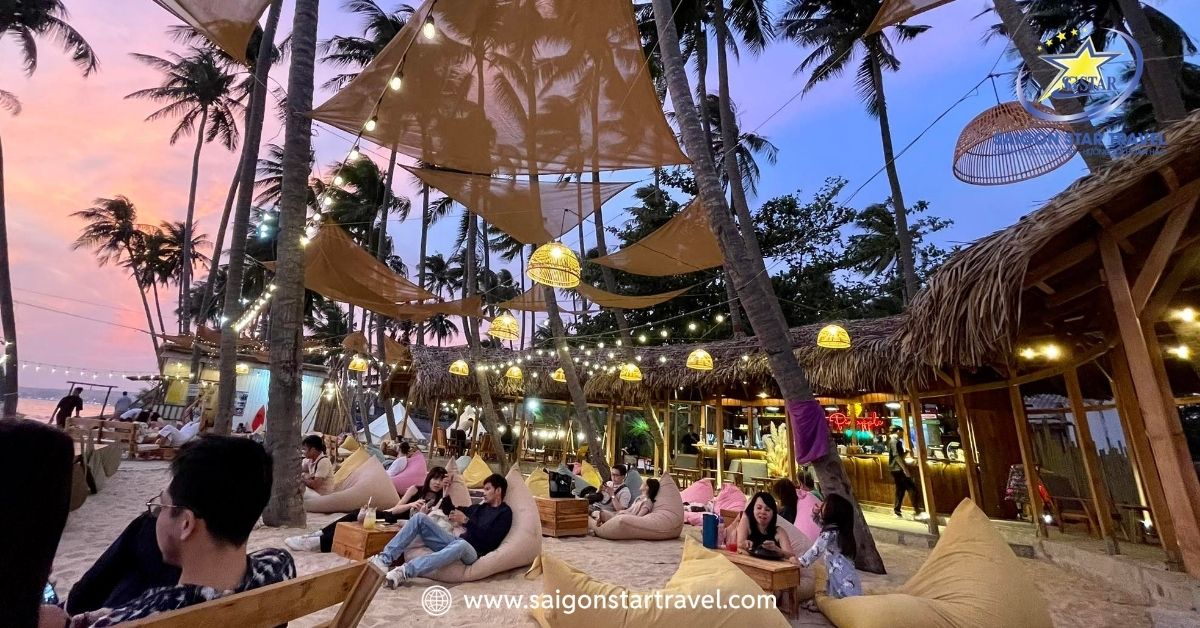 Pineapple Beach Bar - Mũi Né