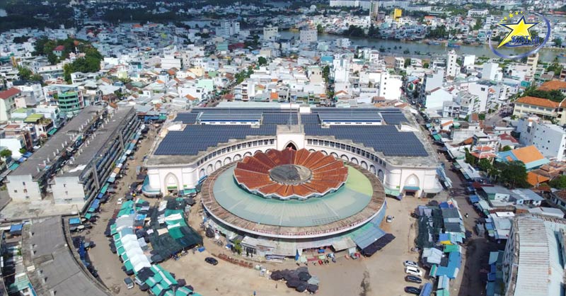 Điểm danh ngay 10 địa điểm du lịch Nha Trang không thể bỏ qua | Saigon Star Travel Toàn cảnh Chợ Đầm Nha Trang từ trên cao