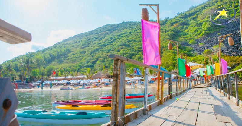 Điểm danh ngay 10 địa điểm du lịch Nha Trang không thể bỏ qua | Saigon Star Travel Một góc Ốc đảo Robinson - Nha Trang