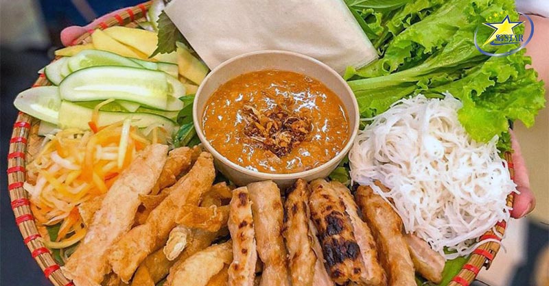 Khám phá những địa điểm ăn uống Nha Trang ngon nức tiếng | Saigon Star Travel Nem nướng Đặng Văn Quyên