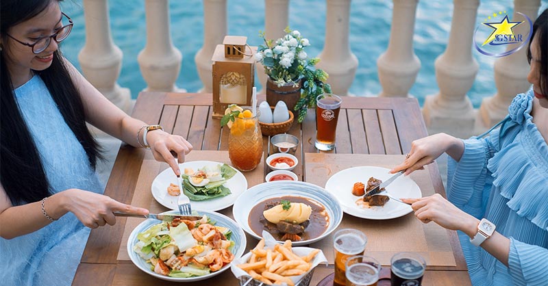 Khám phá những địa điểm ăn uống Nha Trang ngon nức tiếng | Saigon Star Travel Thưởng thức bia và hải sản tại Louisiane Brewhouse