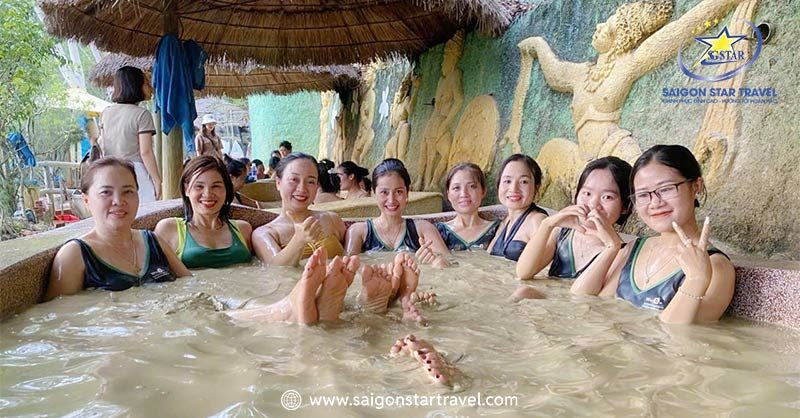 Trải nghiệm tắm bùn khoáng