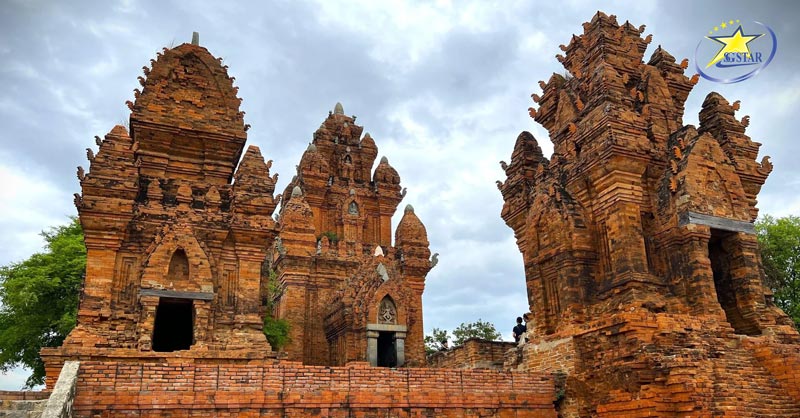 Du lịch 3 Ngày 2 Đêm Tết Nguyên Đán - Nên đi đâu? | Saigon Star Travel Tham quan quần thể Tháp Po Klong Garai