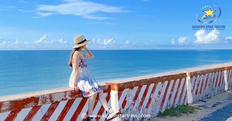 Bãi Biển Hòn Rơm Mũi Né – Điểm Du Lịch, Vui Chơi Và Lưu Trú Hấp Dẫn