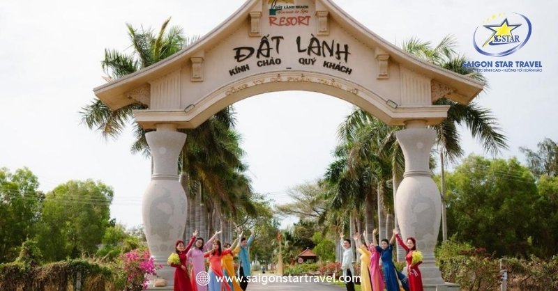 Cổng chào Resort Đất Lành –  Resort lagi bình thuận