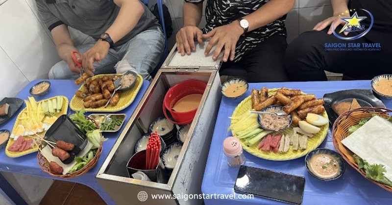 Chả Cuốn Cá Trích Phan Thiết - Đặc Sản Ngon Đáng Thử | Saigon Star Travel Món ăn kèm với chả cuốn Phan Thiết