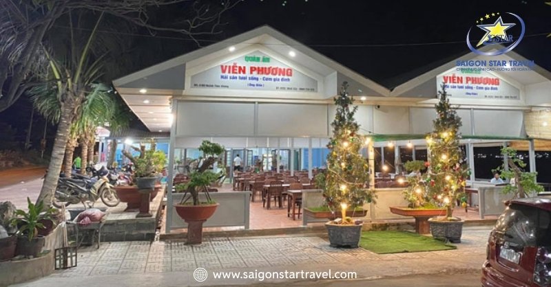 Mách Bạn Top 10 Địa Điểm Ăn Hải Sản Ngon Ở Mũi Né "Quên Lối Về" | Saigon Star Travel Không gian tại Viễn Phương Quán về đêm