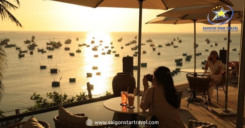 Khám Phá Những Quán Cà Phê Đẹp Ở Mũi Né | Saigon Star Travel Ngắm hoàng hôn tại quán cafe đẹp Mũi Né