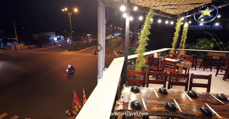 Mách Bạn Top 10 Địa Điểm Ăn Hải Sản Ngon Ở Mũi Né "Quên Lối Về" | Saigon Star Travel Không gian ấm cúng tại Nhà hàng CAMI