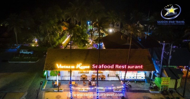 Quên Lối Về Với Lẩu Thả Mũi Né | Saigon Star Travel Toàn cảnh nhà hàng Vietnamhome Mũi Né nhìn từ trên cao