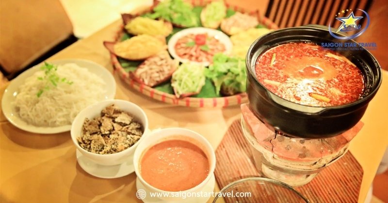 Quên Lối Về Với Lẩu Thả Mũi Né | Saigon Star Travel Nước lẩu cũng là một phần quan trọng giúp lẩu thả Seahorse Mũi Né trở thành điểm thu hút du khách