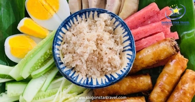 Chả Cuốn Cá Trích Phan Thiết - Đặc Sản Ngon Đáng Thử | Saigon Star Travel Các thành phần trong chả cuốn Phan Thiết