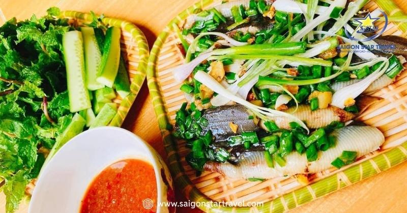 Cá Lồi Xối Mỡ Bình Thuận - Tinh Hoa Ẩm Thực Miền Biển | Saigon Star Travel Trang trí cá lồi xối mỡ
