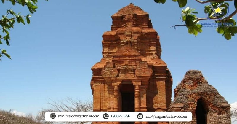 Những Cảnh Đẹp Mũi Né Bạn Nhất Định Phải Ghé Thăm | Saigon Star Travel Tháp Chàm Poshanu