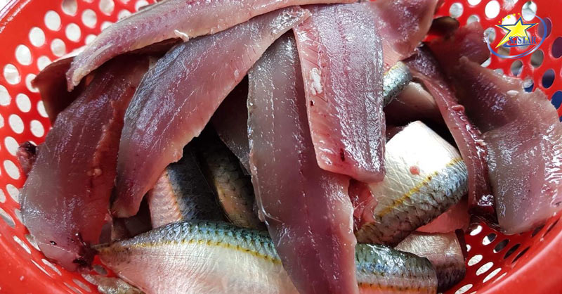 Cách Làm Gỏi Cá Trích Phú Quốc Ngon Đúng Điệu | Saigon Star Travel Cá trích phi lê | Cách làm Gỏi cá trích