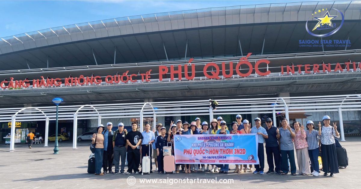 Khách hàng của Saigon Star Travel luôn được đội ngũ Hướng dẫn viên chăm lo chu đáo từ khâu di chuyển, ăn sáng tại bến tàu đến lịch trình vui chơi.