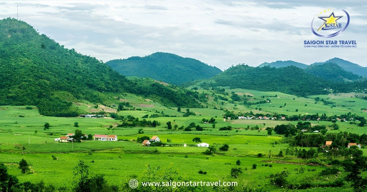 Toàn bộ khung cảnh Cao nguyên Vân Hòa
