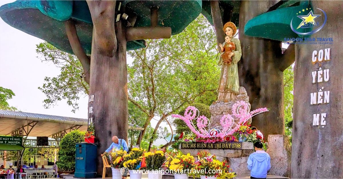 Đức Mẹ La Vang trong hành trình tour hành hương miền Trung