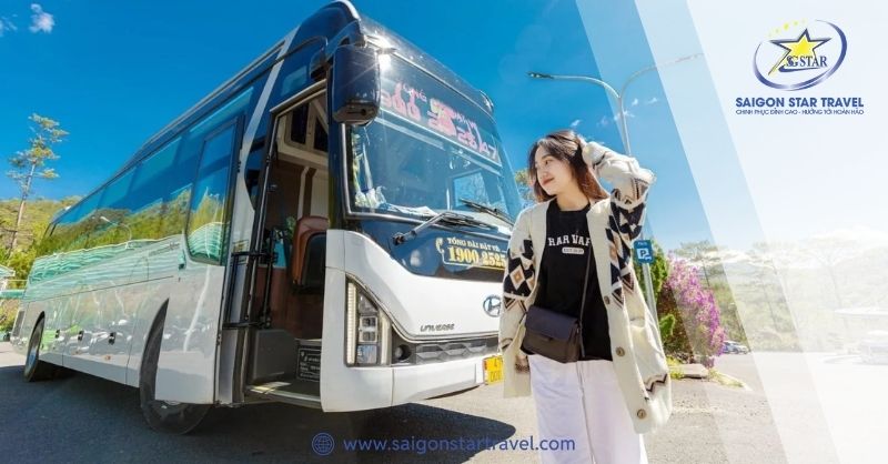 Dùng xe khách cũng là một cách giúp tiết kiệm chi phí du lịch Quy Nhơn