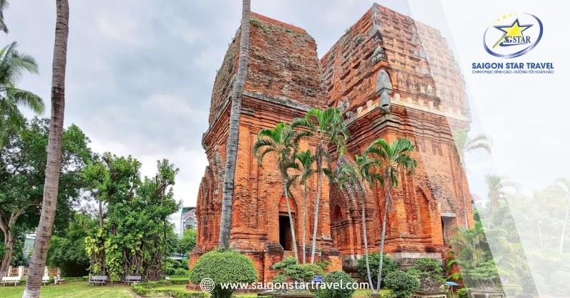 Tháp Đôi – Một trong những địa điểm du lịch Quy Nhơn không thể bỏ qua