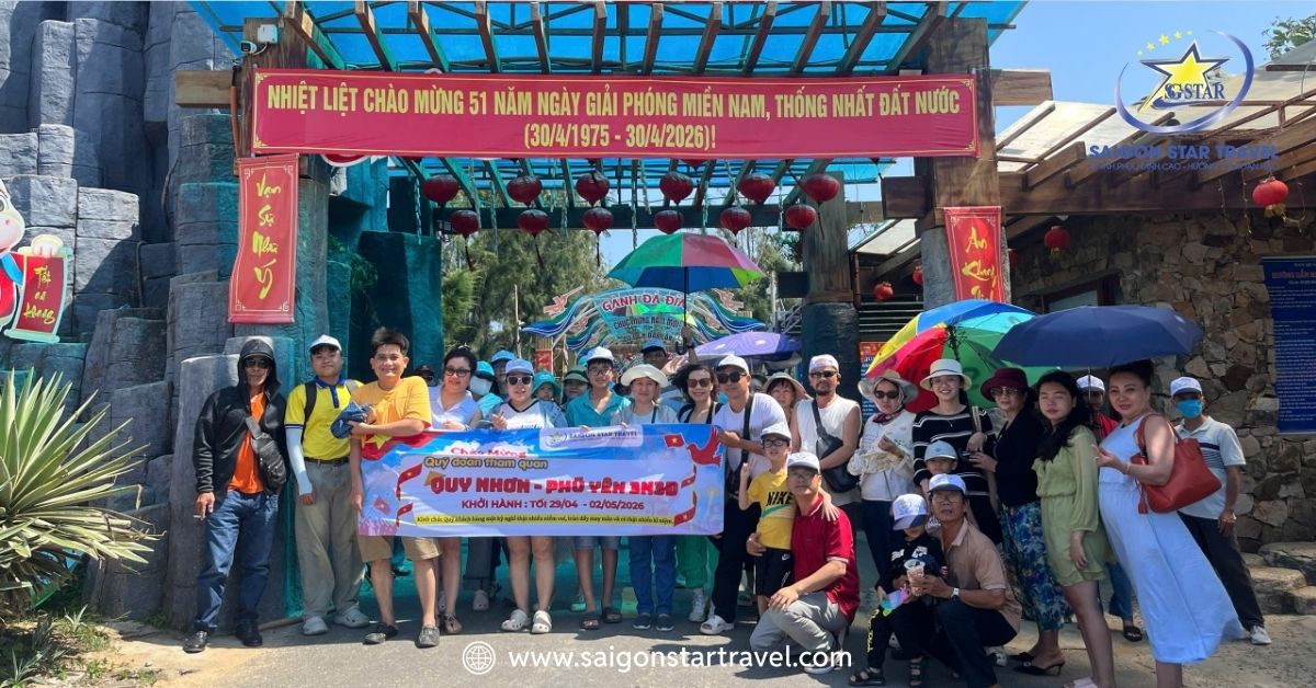 Đoàn khách du lịch Quy Nhơn