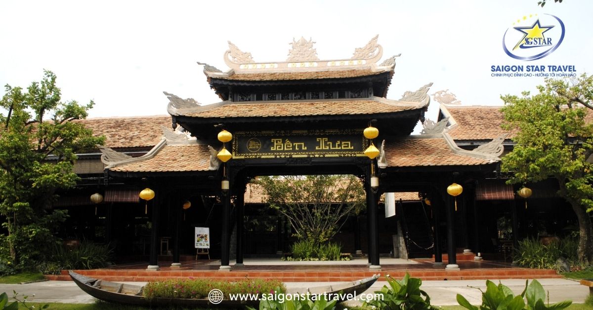 Nhà hàng cây khế - khu du lịch bến Xưa