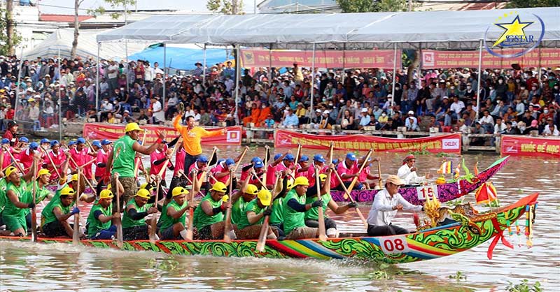 Du Lịch Tết Miền Tây – Hành Trình Khám Phá Vùng Sông Nước | Saigon Star Travel Lễ hội Đua ghe ngo Sóc Trăng