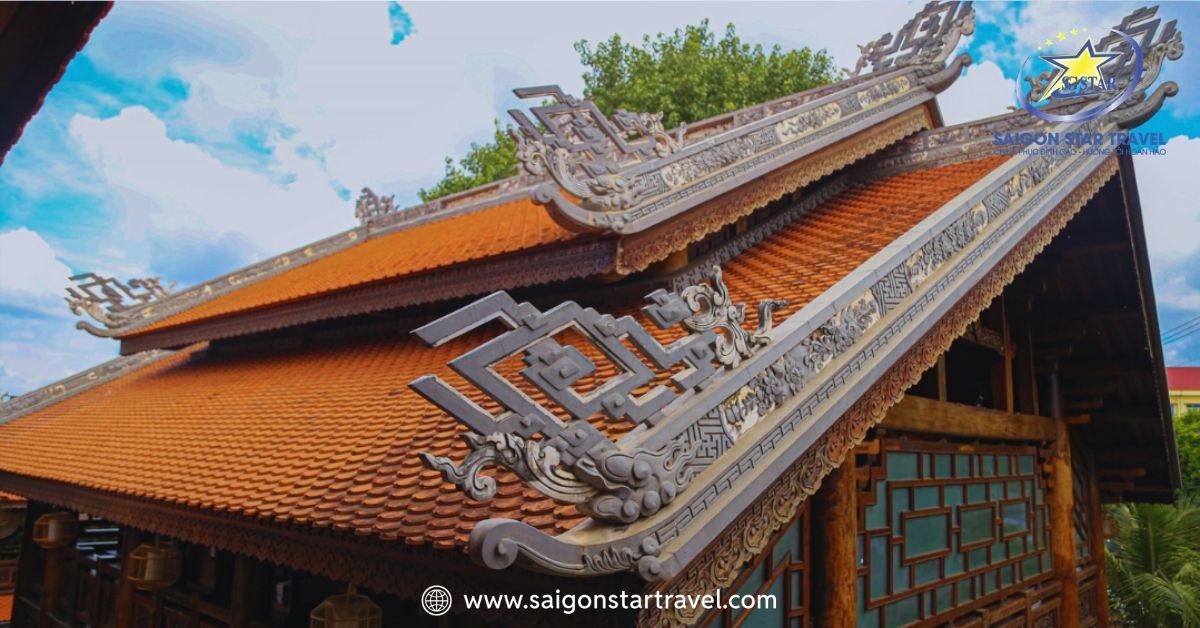 Mái chùa Khải Đoan với đường nét kiến trúc tinh xảo