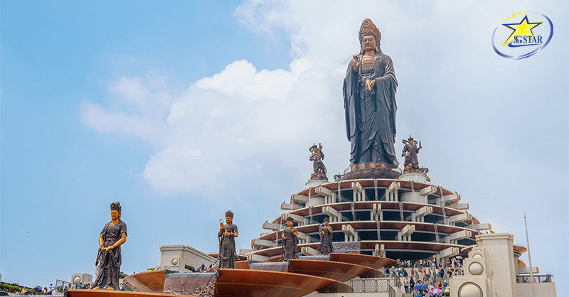 Tour Tây Ninh Tết Nguyên Đán 2025 | Saigon Star Travel Tượng Phật Bà Tây Bổ Đà Sơn trên đỉnh Núi bà Đen